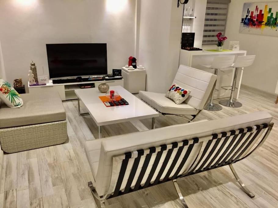 Lovely Two Bedrooms Apartment. Flic-en-Flacq Exteriör bild