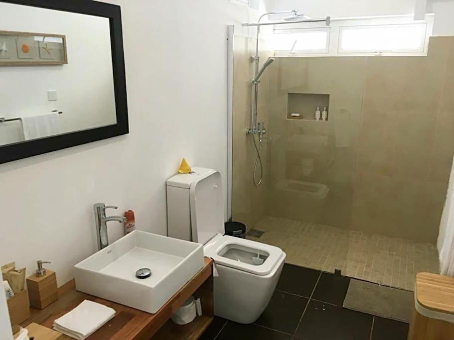 Lovely Two Bedrooms Apartment. Flic-en-Flacq Exteriör bild