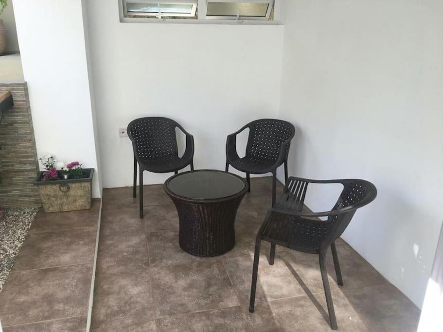 Lovely Two Bedrooms Apartment. Flic-en-Flacq Exteriör bild