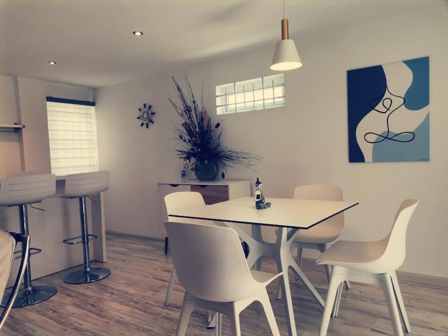 Lovely Two Bedrooms Apartment. Flic-en-Flacq Exteriör bild